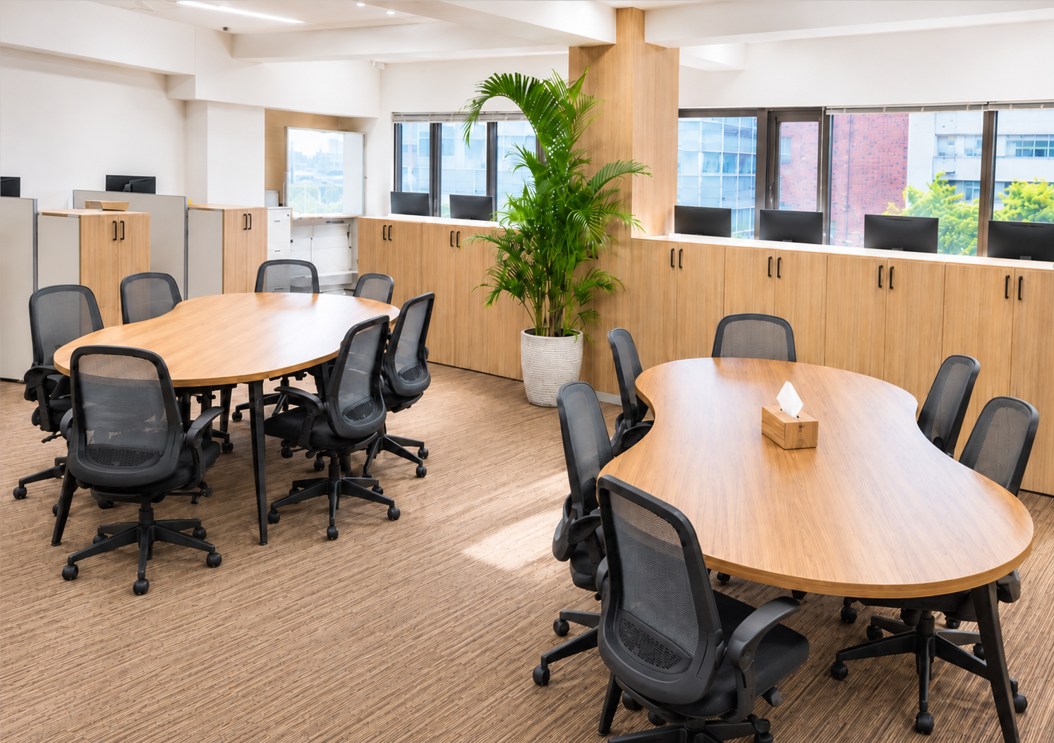 東京本社 Office